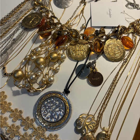 Large Jewelry Lot Elegant Gold and Silver Jewelry Collection - Picture 6 of 11